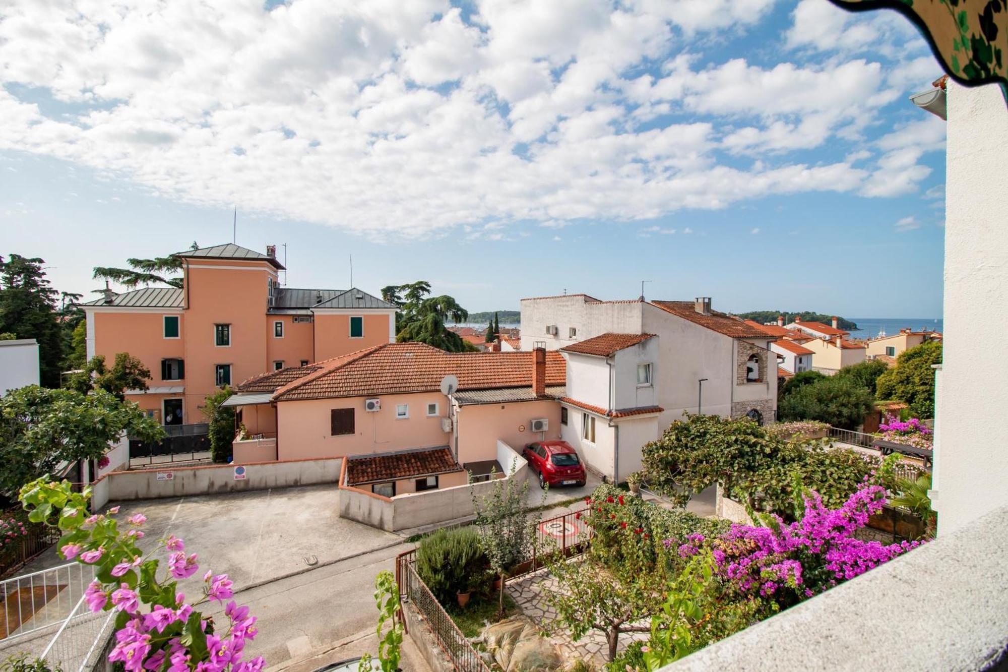 Apartment Un Chat Rovinj Exterior foto